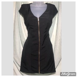 🛍5/20 Little Black Dress SZ S